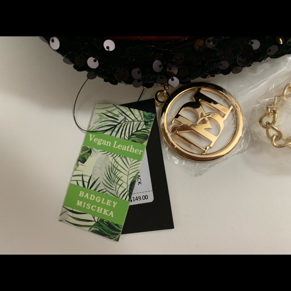 6X “HOST PICK” Badgley Mischka Sequin Convertible Clutch - Picture 7 of 13